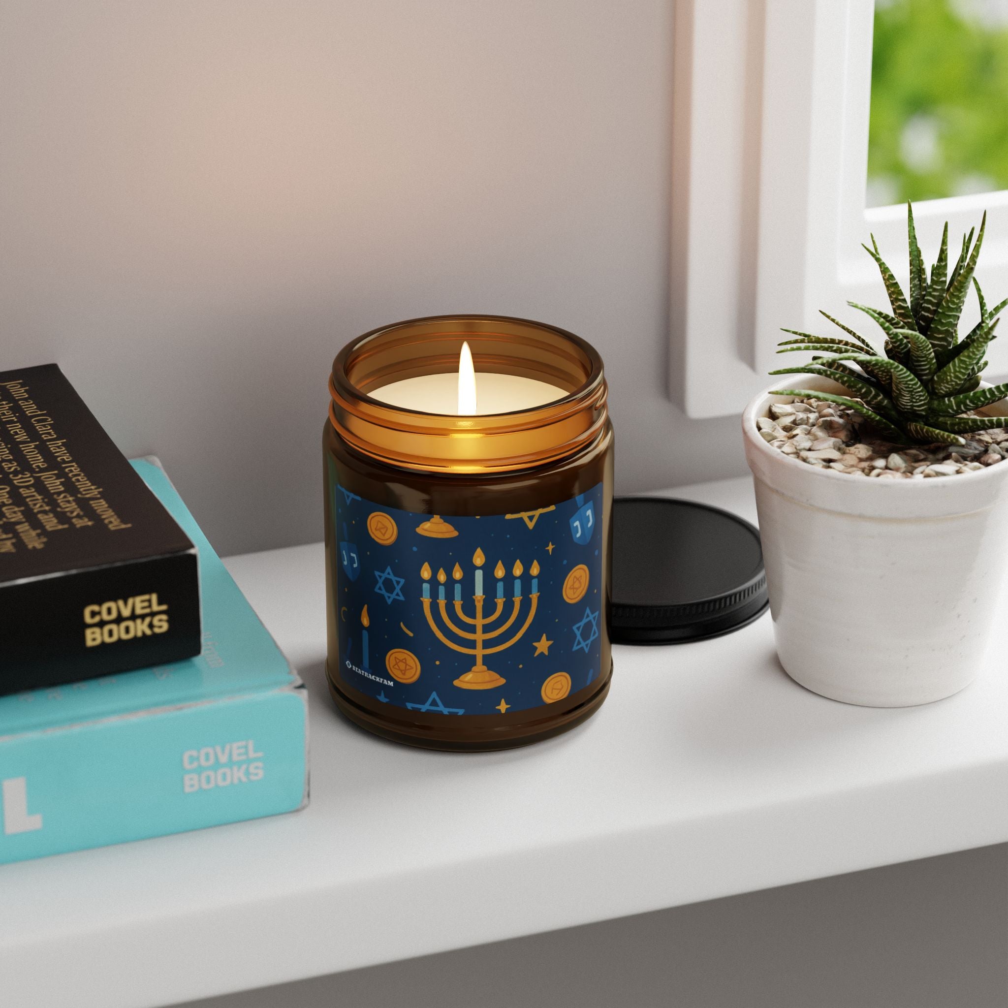 Multi-Size Amber Scented Soy Candle - Holiday Collection (Chanukah)