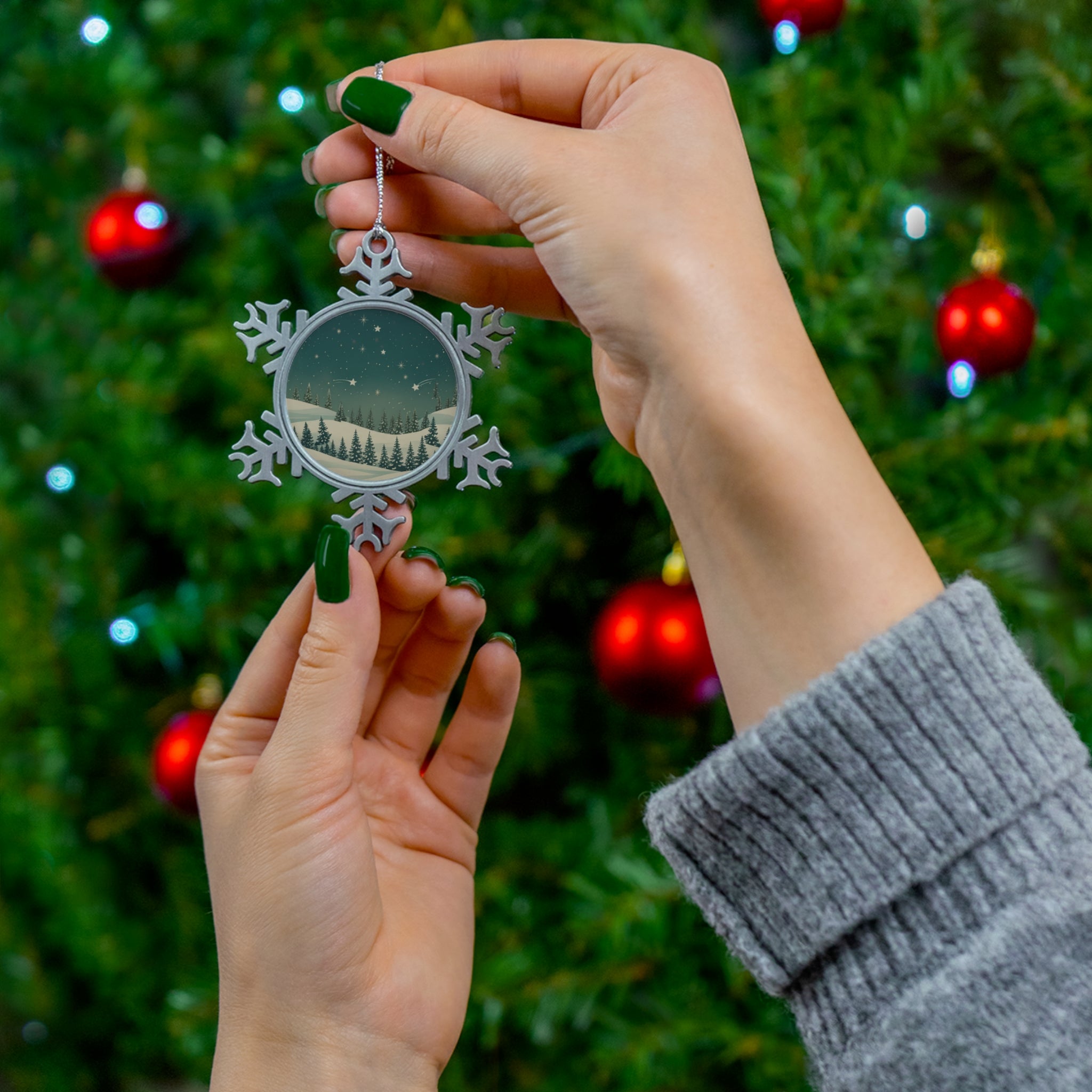 Pewter Snowflake Ornament - Christmas Holiday Collection