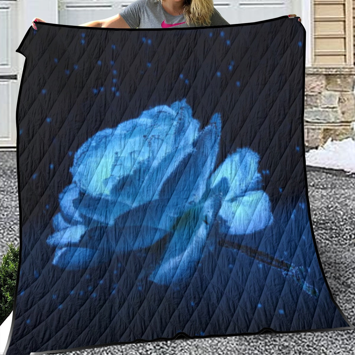 Lightweight & Breathable Quilt With Edge-wrapping Strips
